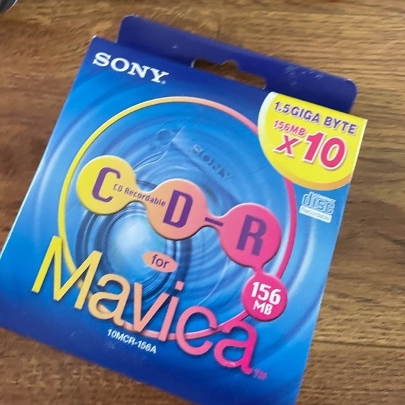 Sony CD Mavica Digital video/ Camera with CD-RW - Picture 14 of 16